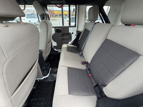 Used 2010 Jeep Wrangler Unlimited Sport image 9