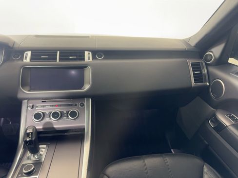Used 2017 Land Rover Range Rover Sport HSE image 27