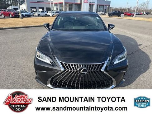 Used 2025 Lexus ES 350 Luxury image 8