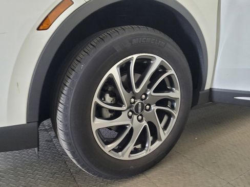 Used 2022 Lincoln Corsair AWD w/ Equipment Group 101A image 31
