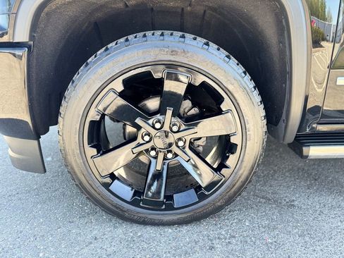 Used 2017 GMC Sierra 1500 Denali AWD/4WD image 2