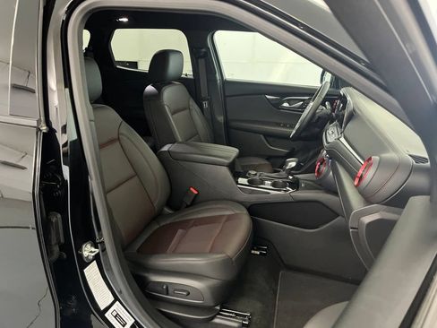 Used 2025 Chevrolet Blazer RS FWD image 21
