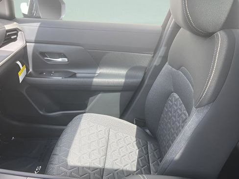 New 2025 Nissan Kicks SV w/ SV Premium Package AWD/4WD image 7