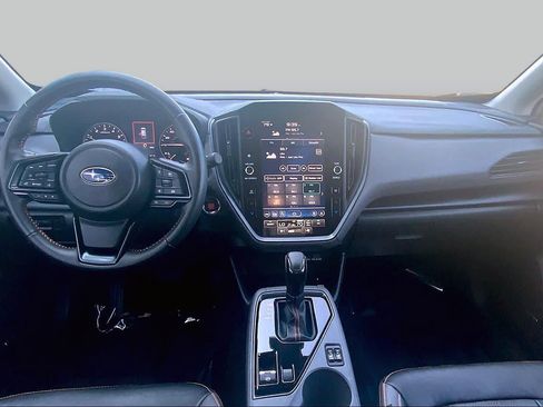 Certified 2024 Subaru Crosstrek 2.5i Limited AWD/4WD image 11