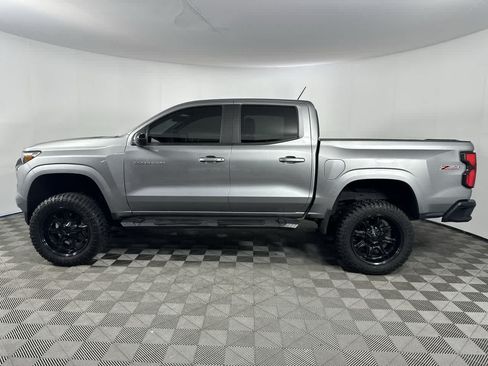 Used 2023 Chevrolet Colorado Z71 w/ Z71 Convenience Package 2 AWD/4WD image 5