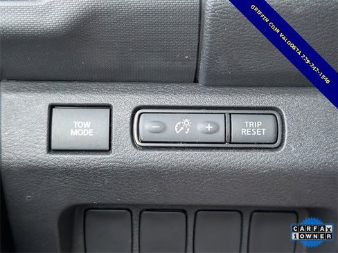 Used 2022 Nissan Frontier SV image 21