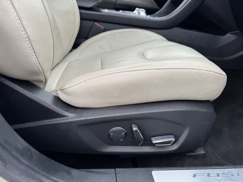 Used 2017 Ford Fusion Titanium image 40