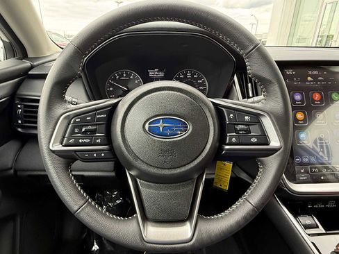 Used 2025 Subaru Outback Premium w/ Popular Package #1A AWD/4WD image 18