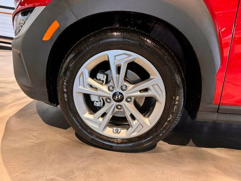 Used 2022 Hyundai Kona SEL FWD image 29