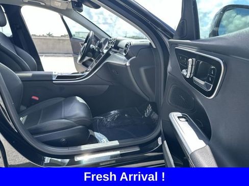Used 2025 Mercedes-Benz C 300 Sedan image 29