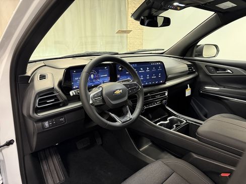 New 2026 Chevrolet Traverse LT w/ LPO, Floor Liner Package image 27