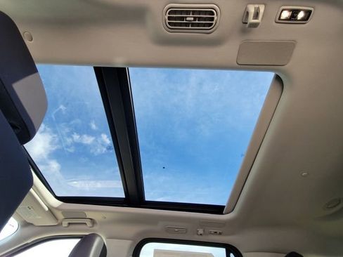 New 2025 Ford Expedition Platinum w/ Platinum Ultimate Package image 10