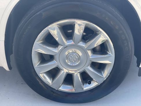 Used 2013 Buick Enclave Premium AWD/4WD image 12