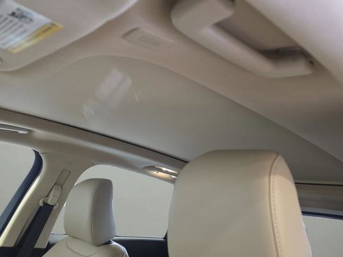 Used 2022 Ford Edge SEL w/ Convenience Package image 11