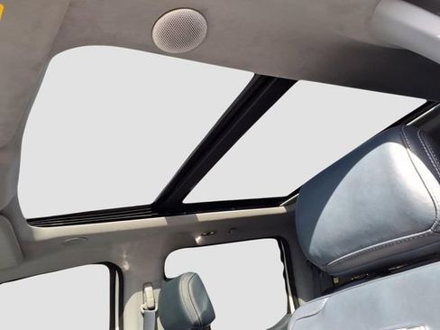 Used 2024 Ford F450 Limited w/ FX4 Off-Road Package image 24