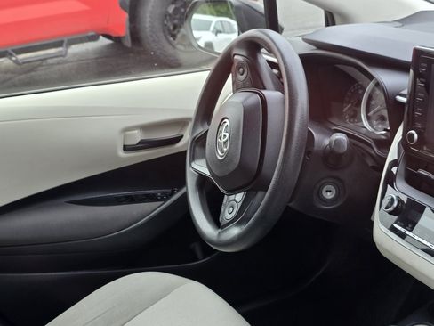 Certified 2022 Toyota Corolla LE FWD image 16