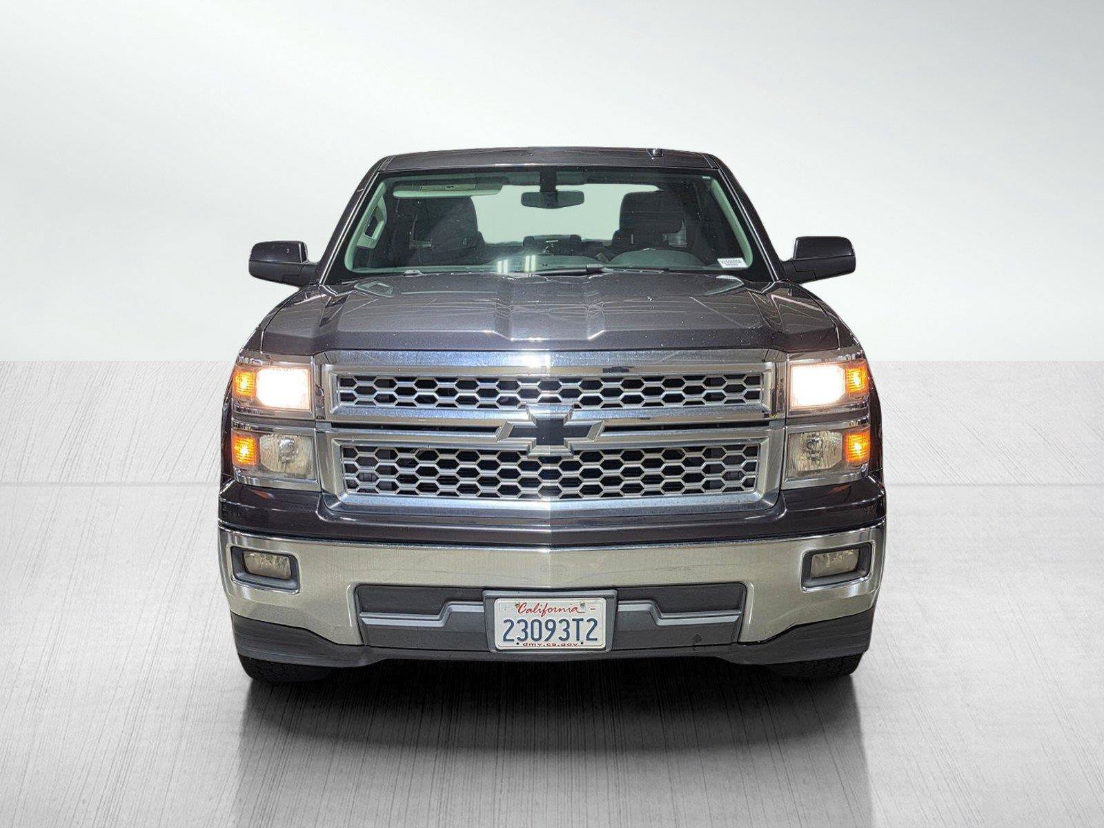 Used 2015 Chevrolet Silverado 1500 LT w/ LT Convenience Package RWD image 2