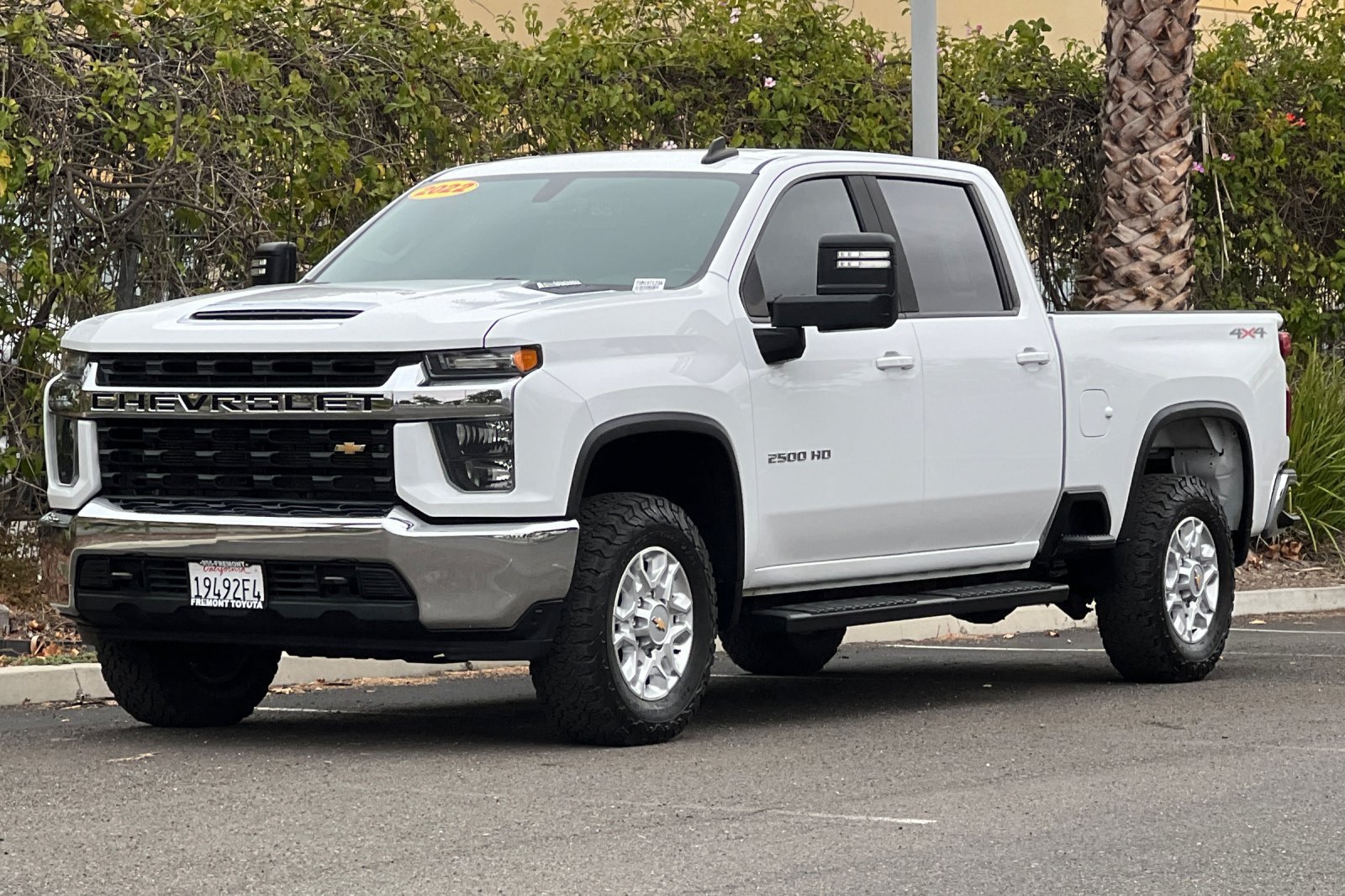 Used 2022 Chevrolet Silverado 2500 LT w/ Fleet Comfort Package AWD/4WD image 8