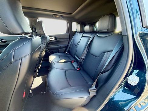 New 2026 Jeep Compass Trailhawk w/ Sun, Sound & Navigation Group AWD/4WD image 27