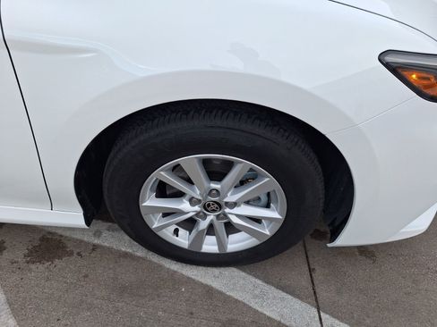 Used 2026 Toyota Camry LE w/ Convenience Package image 11