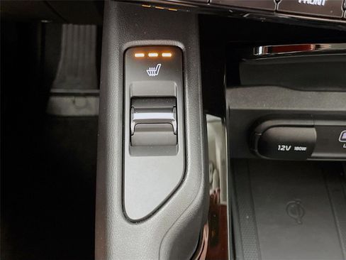 Certified 2024 Kia Telluride S w/ S Sunroof Package AWD/4WD image 26