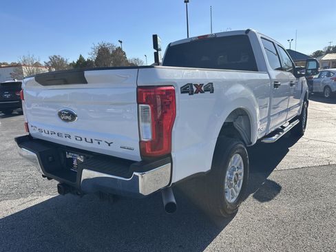Used 2017 Ford F250 XLT image 8