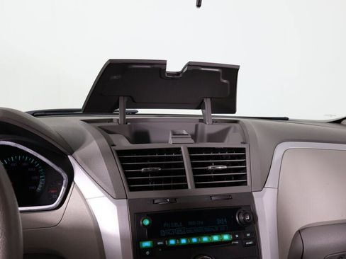 Used 2012 Chevrolet Traverse LS image 32