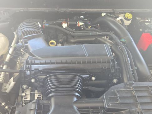 Used 2025 Ford Maverick Lobo AWD/4WD image 29