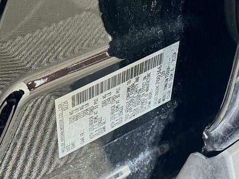 Used 2024 Nissan Rogue SV image 12