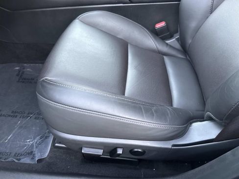 Certified 2025 MAZDA MAZDA3 2.5 Turbo Sedan w/Premium Plus image 31