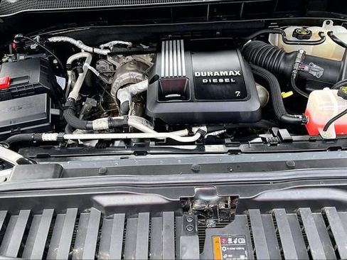 Used 2022 Chevrolet Silverado 1500 LT image 28