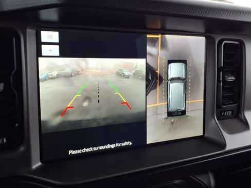 Used 2023 Ford Bronco Outer Banks image 8