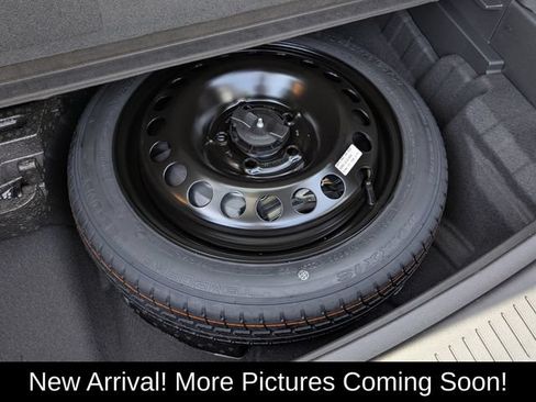 Used 2026 Buick Encore GX Sport Touring w/ Comfort Package AWD/4WD image 4