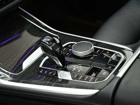 Used 2021 BMW X7 M50i w/ Cold Weather Package AWD/4WD image 37