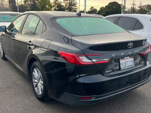 Certified 2025 Toyota Camry LE image 4