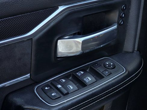 Used 2022 RAM 2500 Laramie AWD/4WD image 29