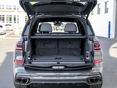 New 2026 BMW X7 M60i image 28