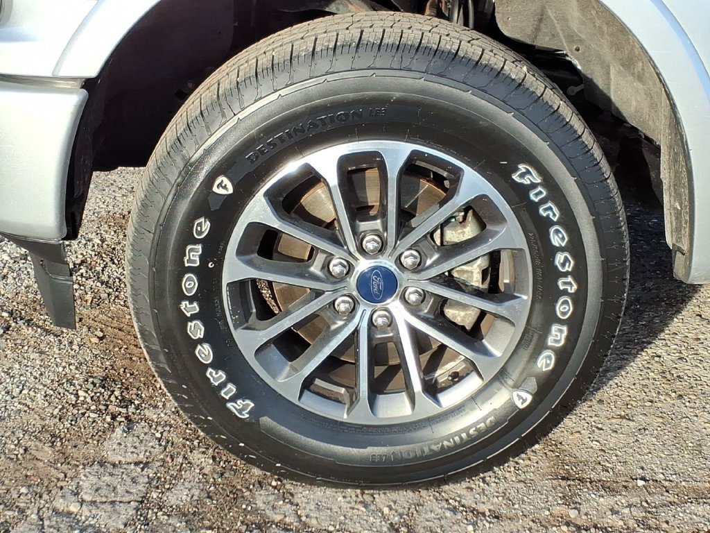 Used 2019 Ford F150 XLT w/ Equipment Group 302A Luxury AWD/4WD image 9