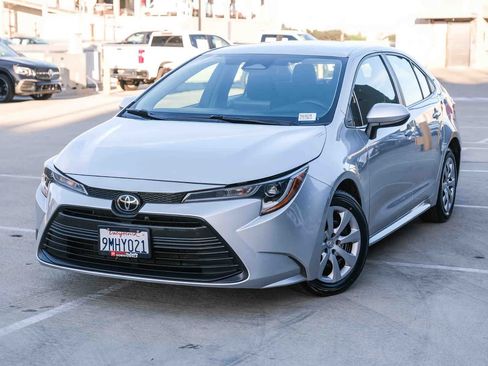 Certified 2024 Toyota Corolla LE FWD image 1