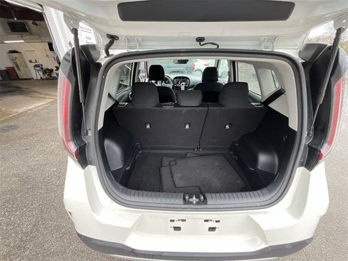 Used 2024 Kia Soul LX w/ Option Group 015 image 22