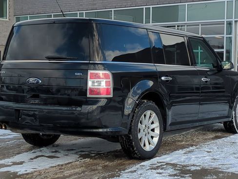 Used 2010 Ford Flex SEL image 6