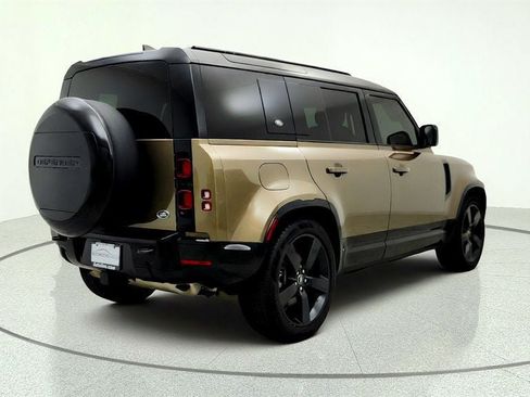 Used 2023 Land Rover Defender 110 X-Dynamic SE AWD/4WD image 5