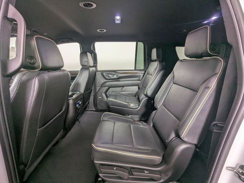 Used 2023 Chevrolet Suburban Premier image 83