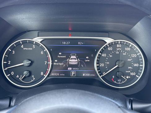 Used 2024 Nissan Sentra SV FWD image 19