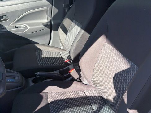 Used 2024 Nissan Versa S w/ S Plus Package image 5