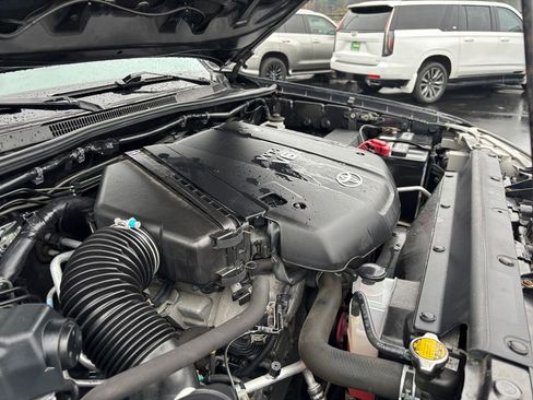 Used 2014 Toyota Tacoma PreRunner image 15