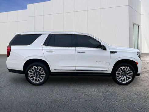 Used 2023 GMC Yukon Denali Ultimate AWD/4WD image 8