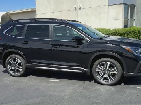 New 2026 Subaru Ascent Limited AWD/4WD image 2
