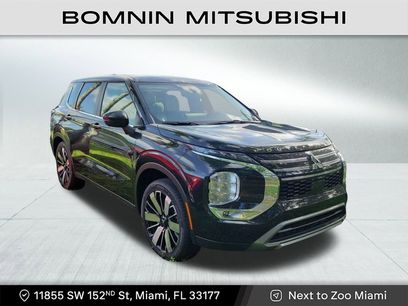 New 2025 Mitsubishi Outlander SE