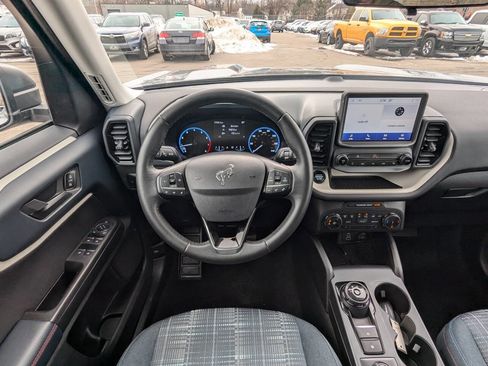 Used 2024 Ford Bronco Sport Heritage w/ Heritage Convenience Package image 16